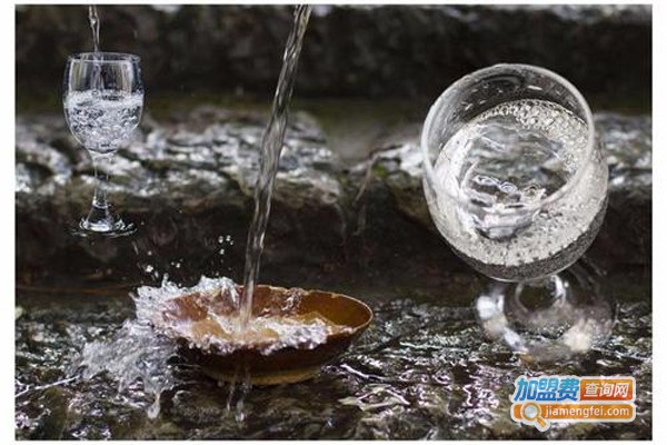 川雨白酒加盟费