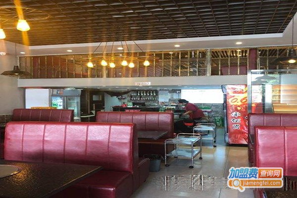 牵佰胃·小聚串串香加盟门店