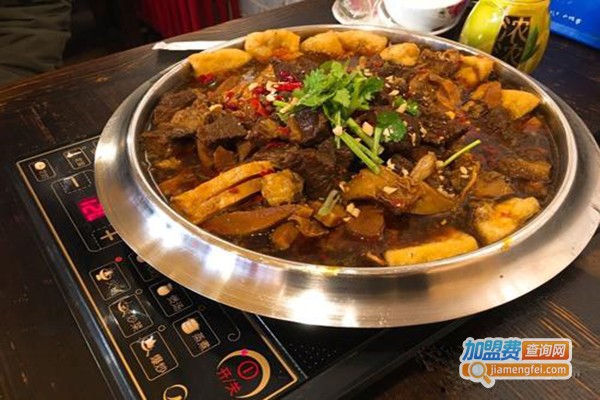 猜丁壳私家牛板筋火锅店加盟门店