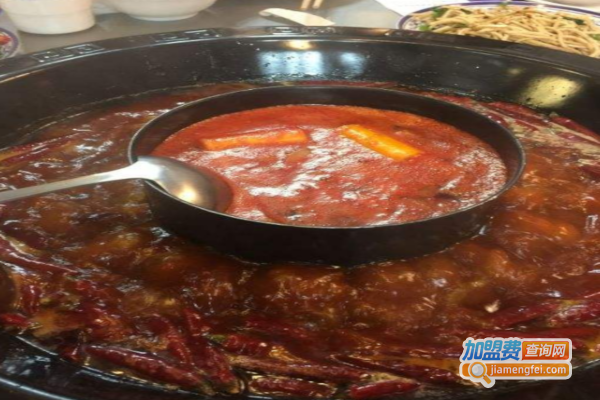 碟成山重庆老火锅九宫格加盟费