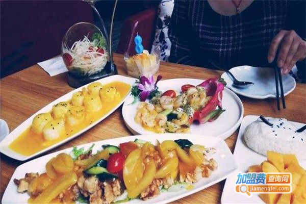 听荷雨音乐餐吧