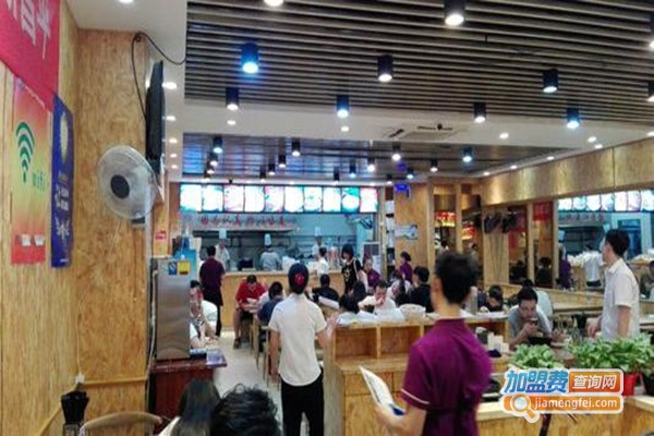 胡杨林新疆特色餐厅