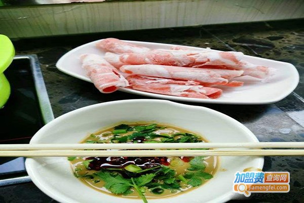 糖豆儿自助回转火锅加盟门店