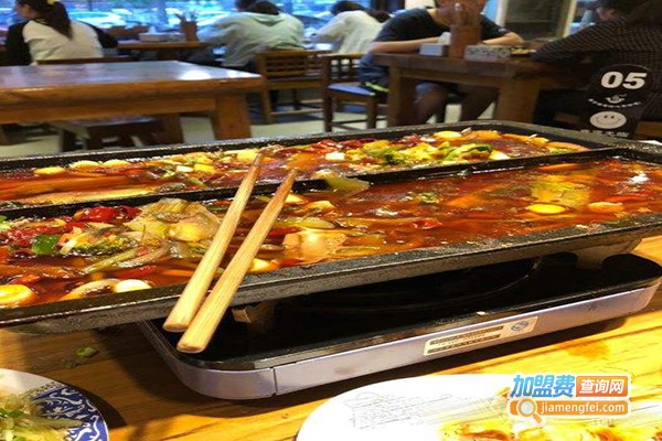 元堡堂江湖菜加盟门店