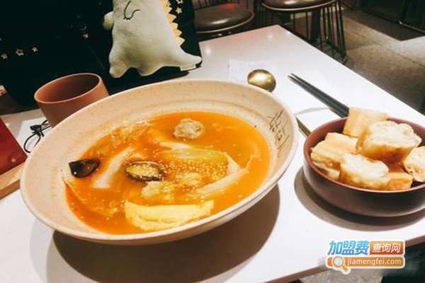 鲜捞集市土鸡汤麻辣烫加盟门店