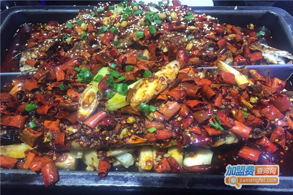 红叶巫山烤全鱼加盟费