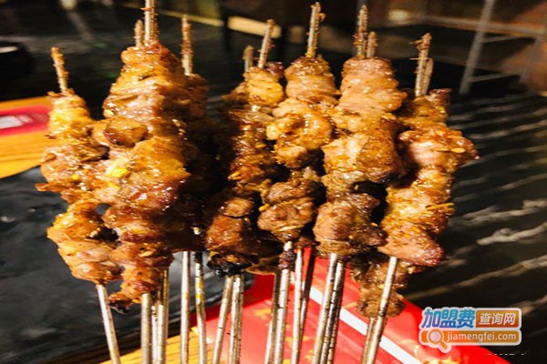 小胖黄泥烧鸽子加盟门店