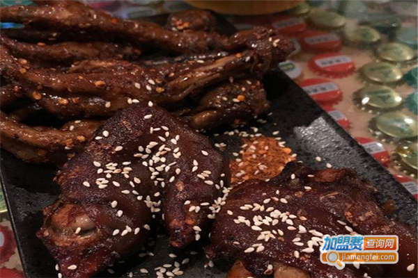 CHILLICRUSH嘻嘻辣串儿啤加盟费