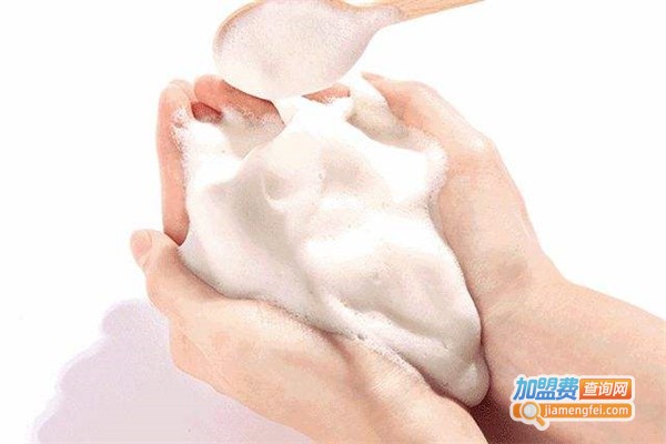 自然芳程化妆品加盟费