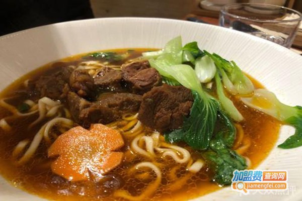 胡舍台湾私房牛肉面加盟门店