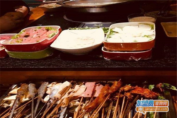 乐游串串香火锅加盟费