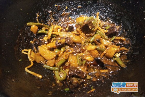 一方田铁锅焖面加盟费