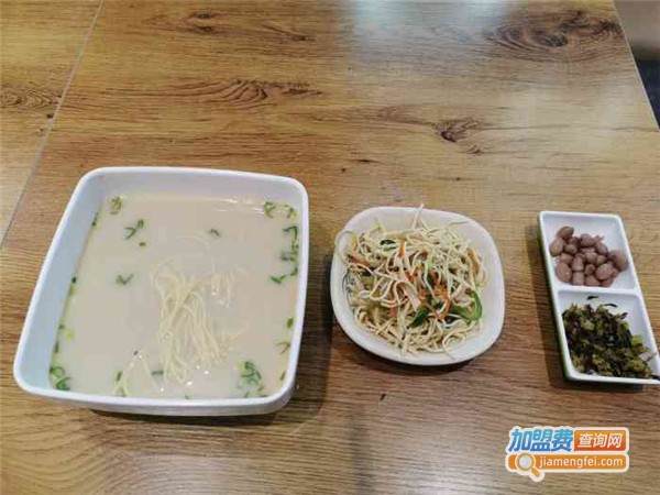 炖小白鱼汤面加盟门店