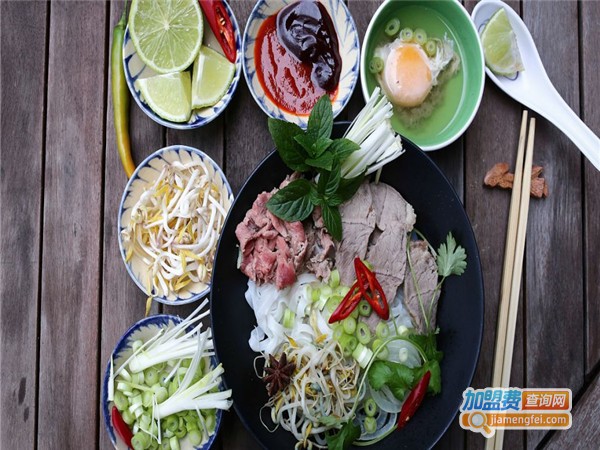 咓猫罐罐米线加盟门店