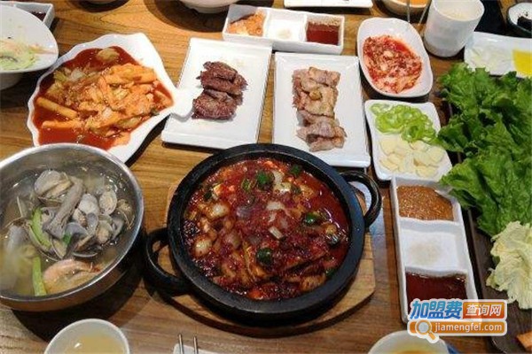 明洞刀切面炭烤牛排包肉加盟费