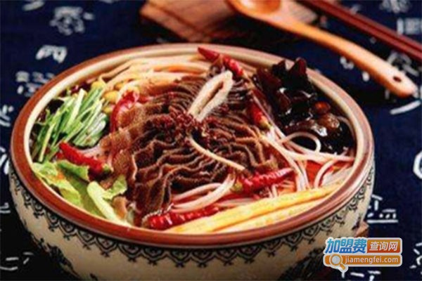 巷上葱油炒饭香辣米线