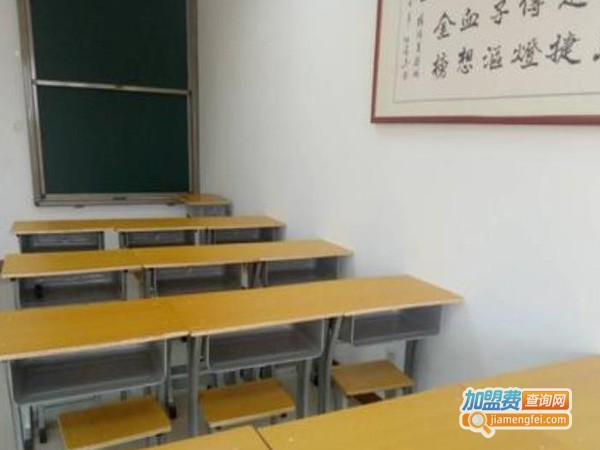 铮铮教育加盟费