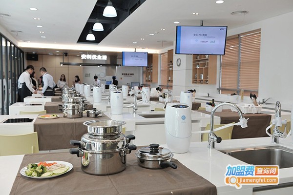 鸿翔瑞达小吃培训加盟门店