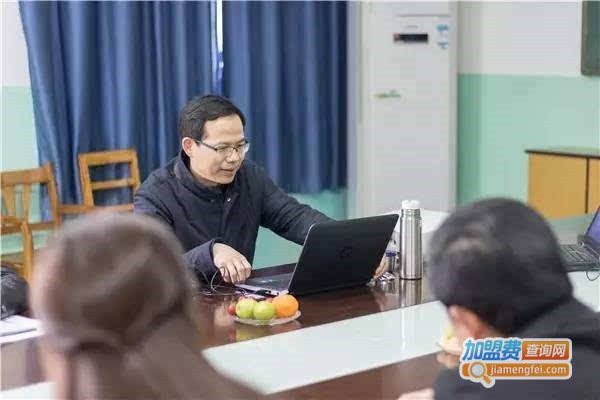 筑人教育加盟费