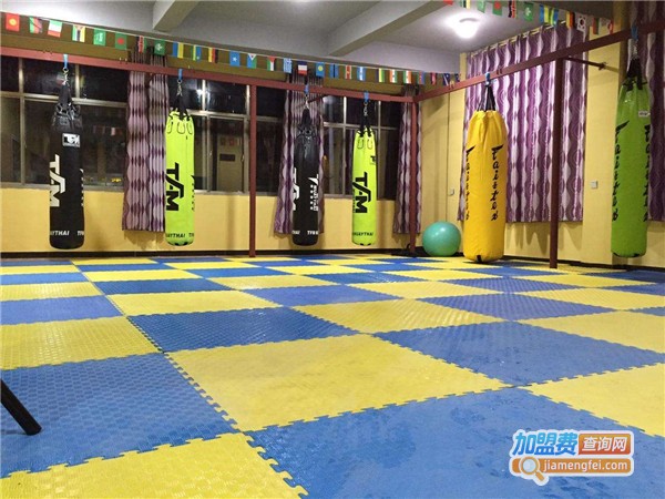 鲁威搏击俱乐部加盟费