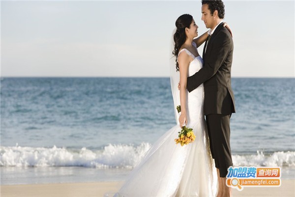 角色婚纱摄影加盟费