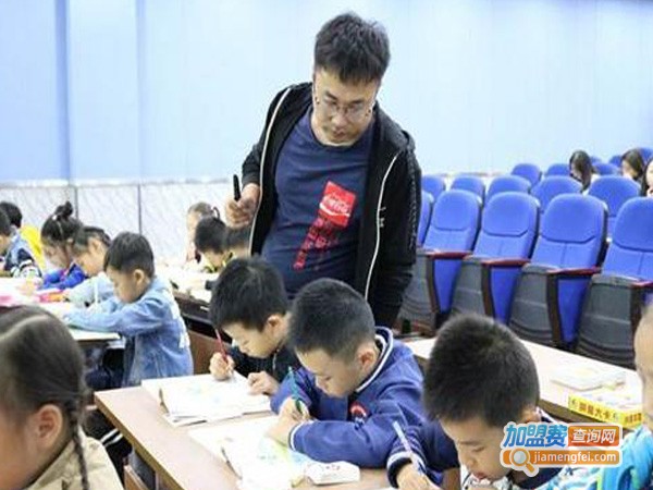 云飞教育学校加盟费