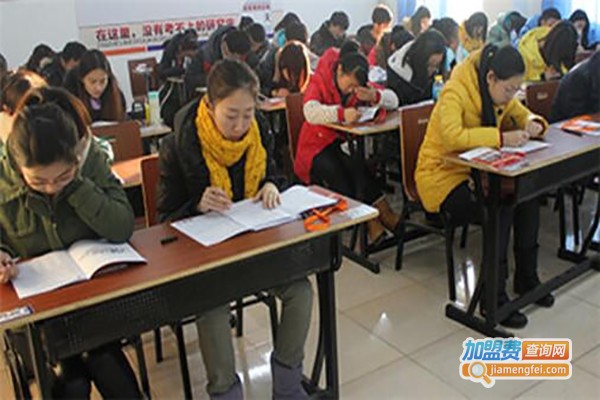 海贝春考培训学校加盟费