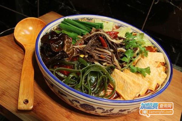 拾米记徐州老酱香米线加盟费