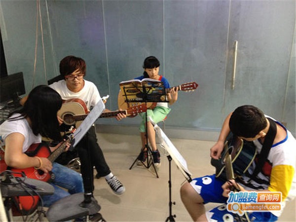 爱音乐艺考培训加盟费