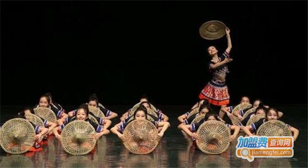 琪影舞蹈加盟费