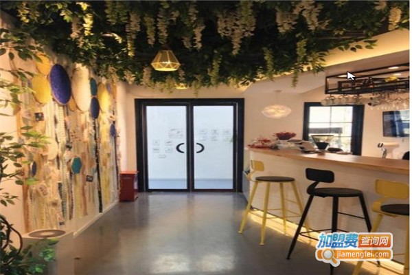 云梦间艺术餐厅加盟费