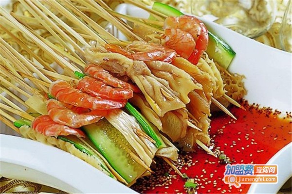 条子哥砂锅串串香加盟费