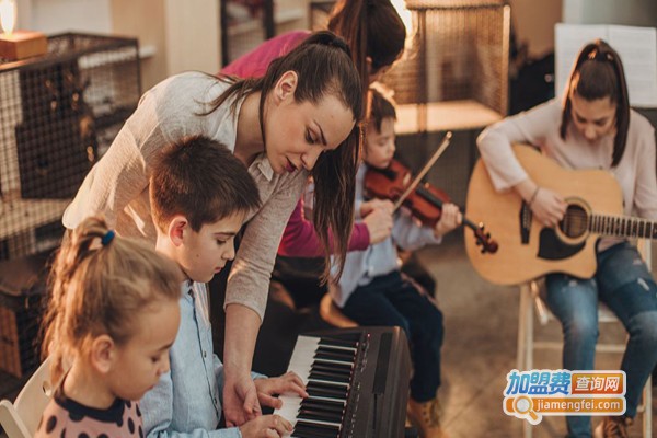 多彩音乐教育加盟费