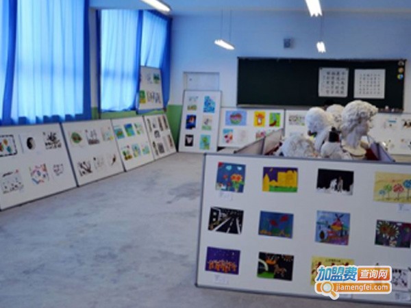 艺中画苑美术学校加盟费