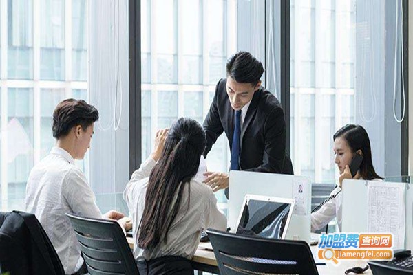 人本教育加盟费