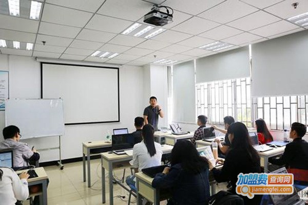 乐其国际英语加盟费