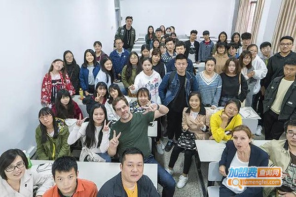 上山国际艺术培训加盟门店