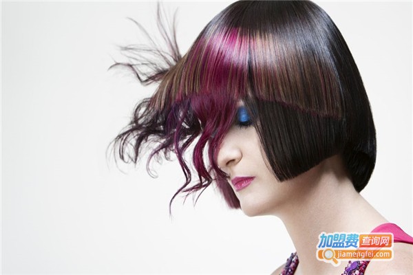 威娜美发加盟费