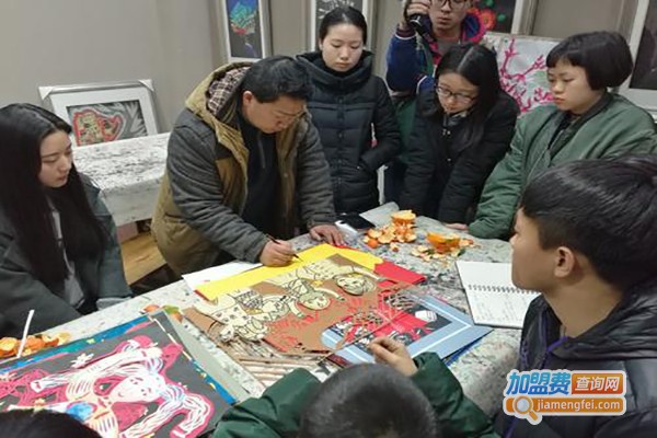 蓝色空间美术加盟费