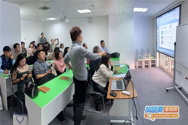 涵博教育加盟费