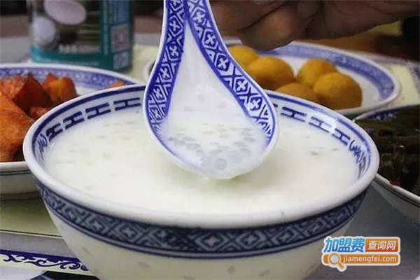 梁氏姜撞奶甜品专家加盟费