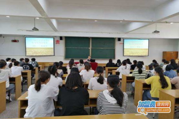 欢乐堡学校加盟费