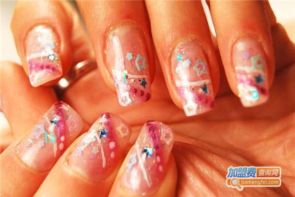 女主角美甲美睫加盟费