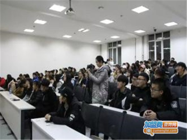 华师妙笔加盟门店