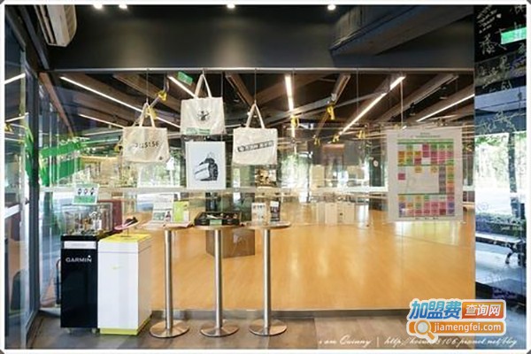 Toi轻食站加盟费