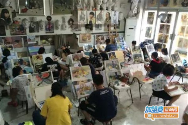 菁苹果画室加盟费