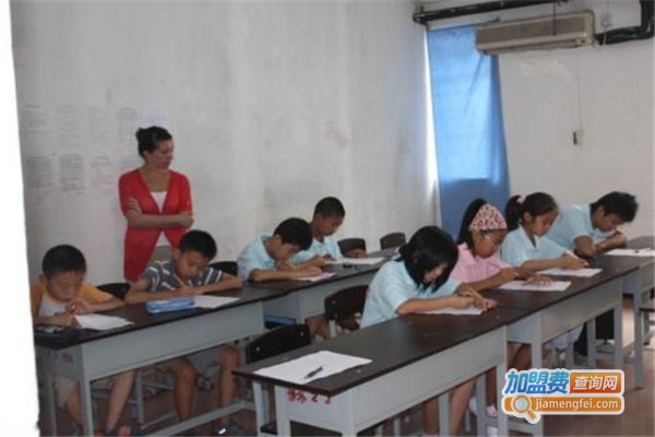 灵捷英语加盟费