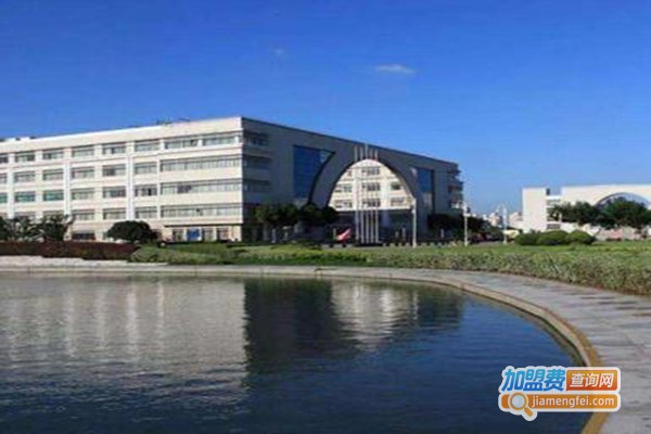 艾博特外国语学校加盟费