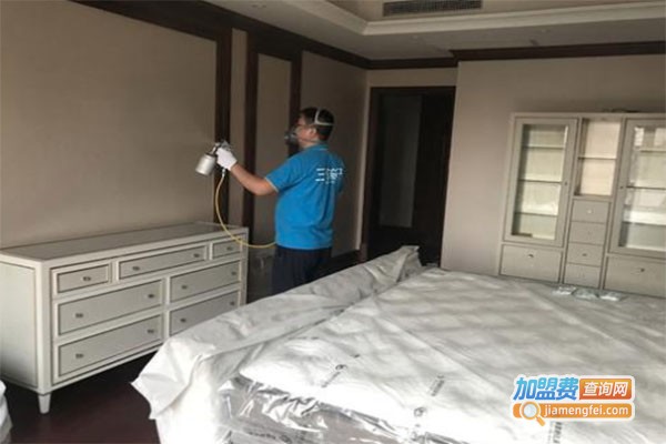 路弈仨空气治理专家