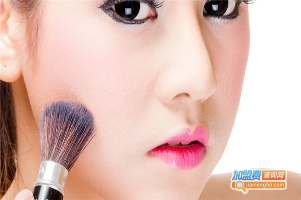 高源美化妆品加盟费